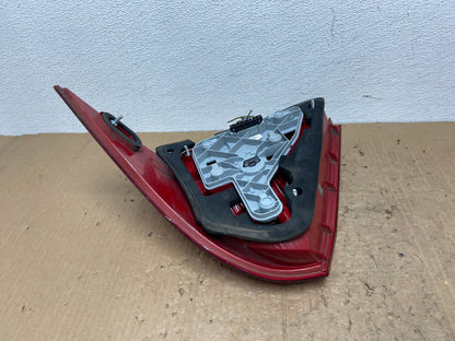 2005-2007 Mercedes-Benz C230 C240 W203 C-Class Left Driver Tail Light AC0079 LK3