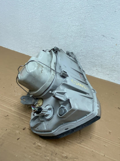 2004 to 2006 Suzuki Verona Left Driver Side Headlight AD42577