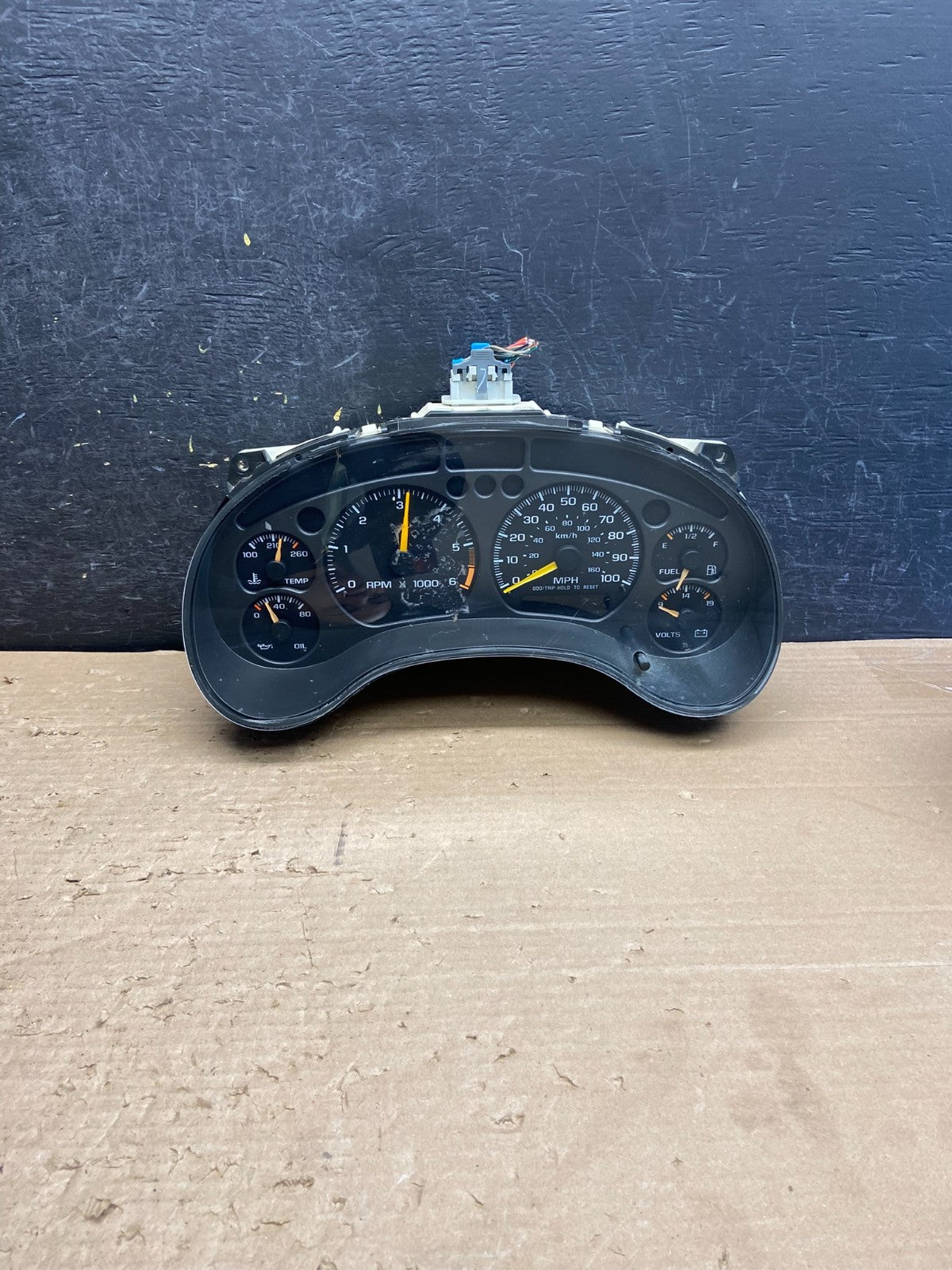 2001 to 2004 Chevrolet S10 Blazer Speedometer Instrument Gauge Cluster AG8622 DG0