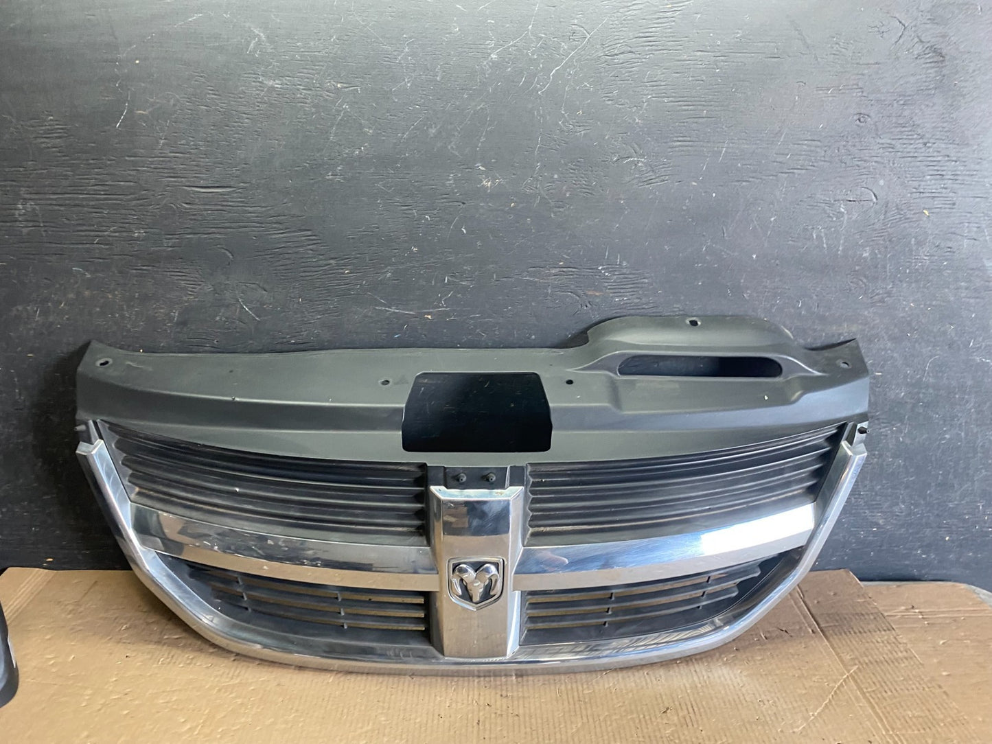 2009 to 2010 Dodge Journey Chrome Front Upper Grill Grille OEM X3365 DG0
