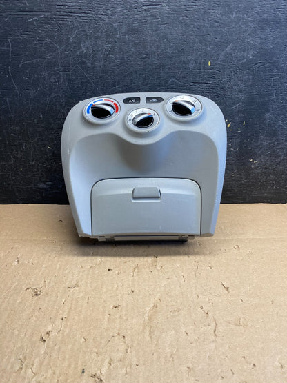 2006 to 2011 Hyundai Accent Center Heater A/C Climate Control Panel AI6482 DW0