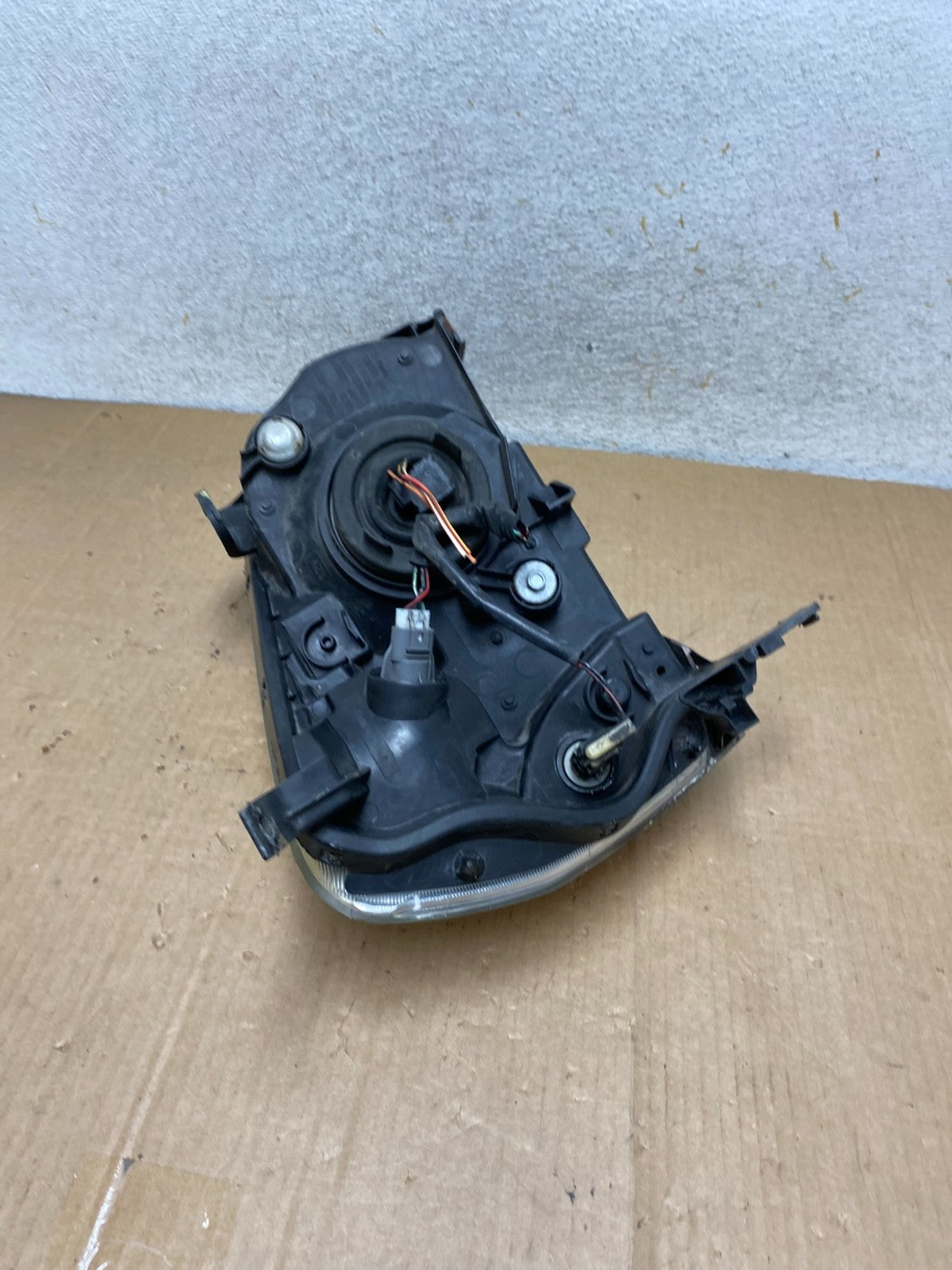 2003 2004 2005 Honda Pilot Left Driver LH Side Halogen Headlight AI8879 DW8