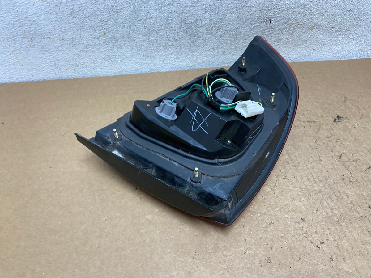 2004 2005 2006 Nissan Sentra Right Passenger Rh Side Tail Light AI3637 LK5
