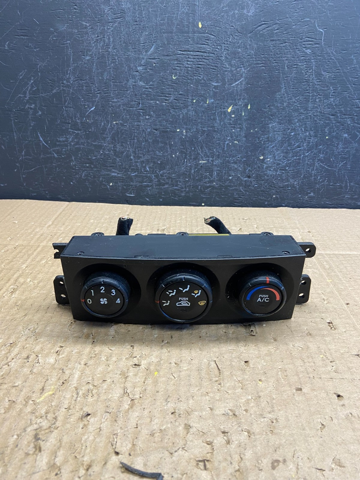 2003 to 2006 Kia Sorento Temperature AC Climate Control 97250-3e400 AD2008 DG0