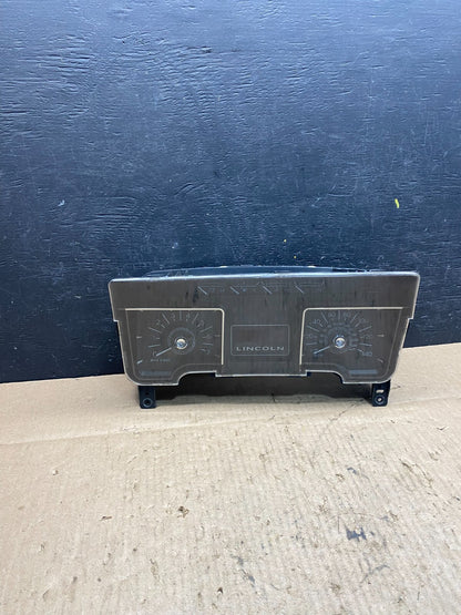 2007 to 2008  Lincoln Navigator Speedometer Gauge Cluster O7201 DG0