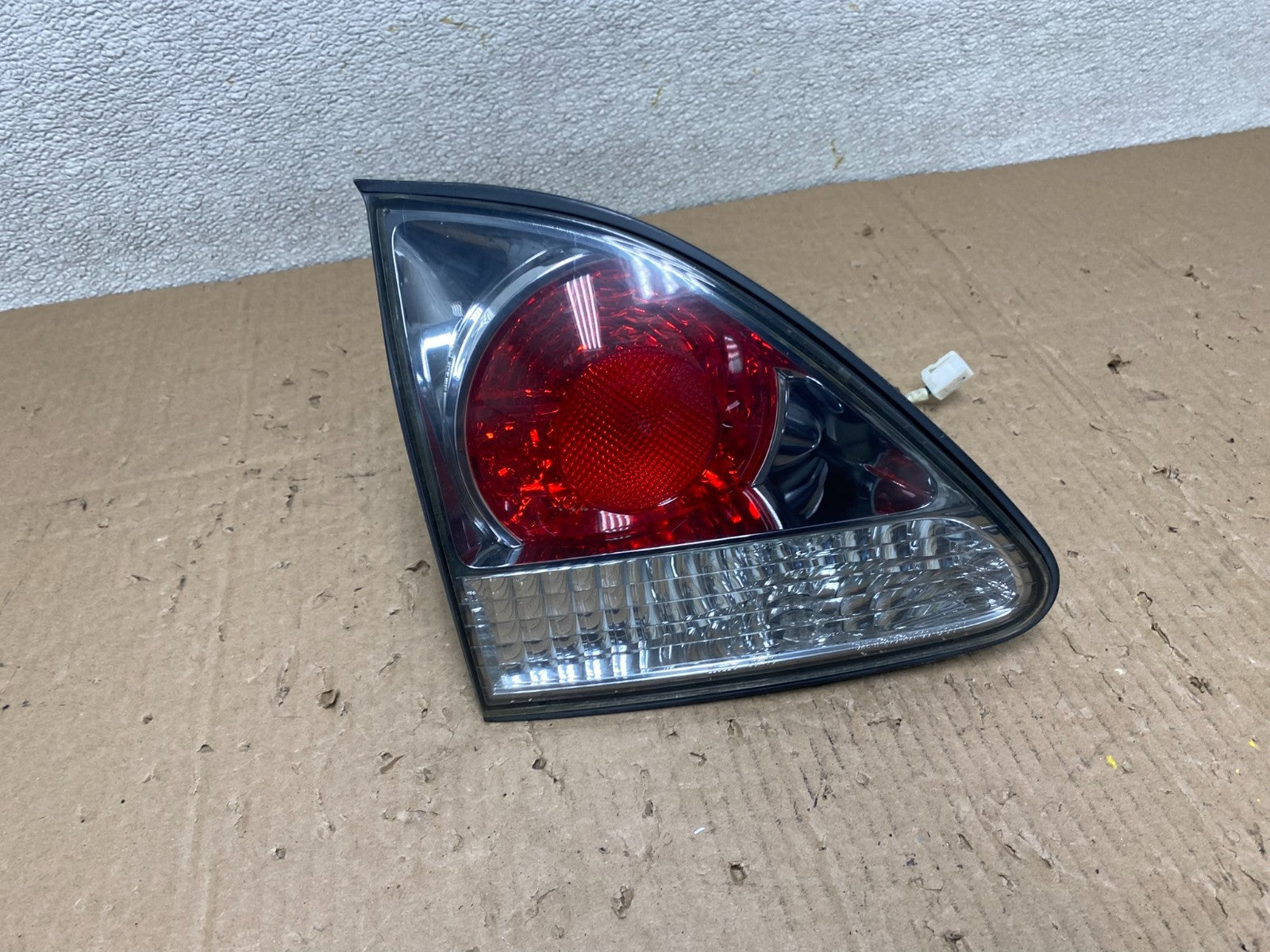 2000-2003 Lexus Rx300 Left Driver Lh Side Rear Inner Tail Light T7656 DW0