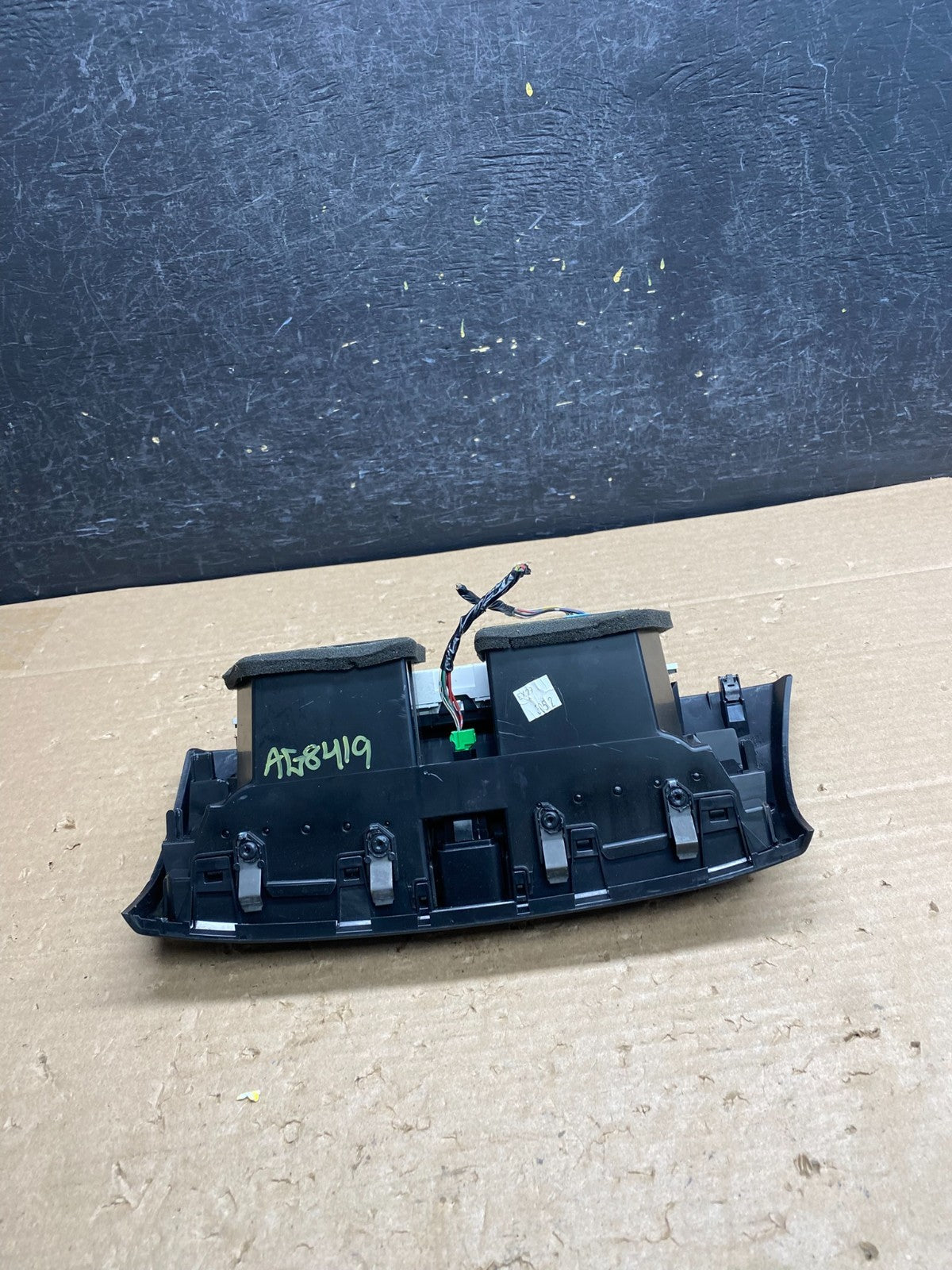 2004 to 2008 Acura TL Front Dash Dashboard AC Center Clock Air Vent AG8419 DG5