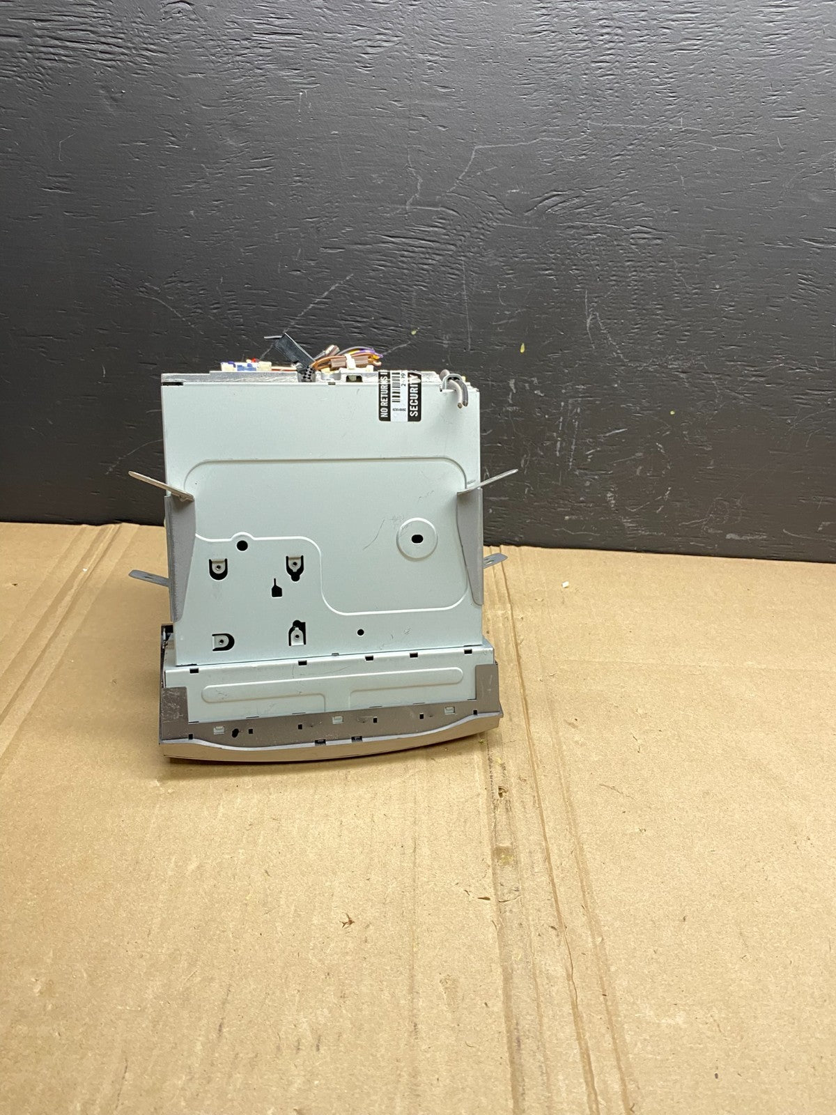 2010 to 2012 Subaru Legacy AM FM CD MP3 Radio Player AB8741 DG4