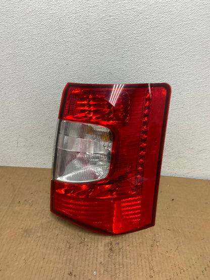 2011-2016 Chrysler Town and Country Right Passenger RH Tail Light AD0959 LK0