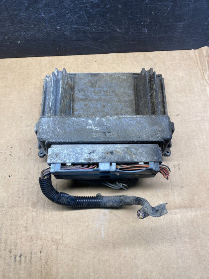 2001-2002 Silverado Tahoe Engine Computer Module 12200411 ECM ECU AH7201 DW1