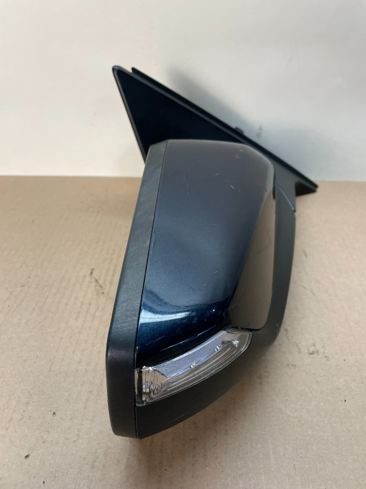 2016 to 2018 Chevrolet Malibu Right Passenger Turn Signal Door Mirror ai4015 DG8