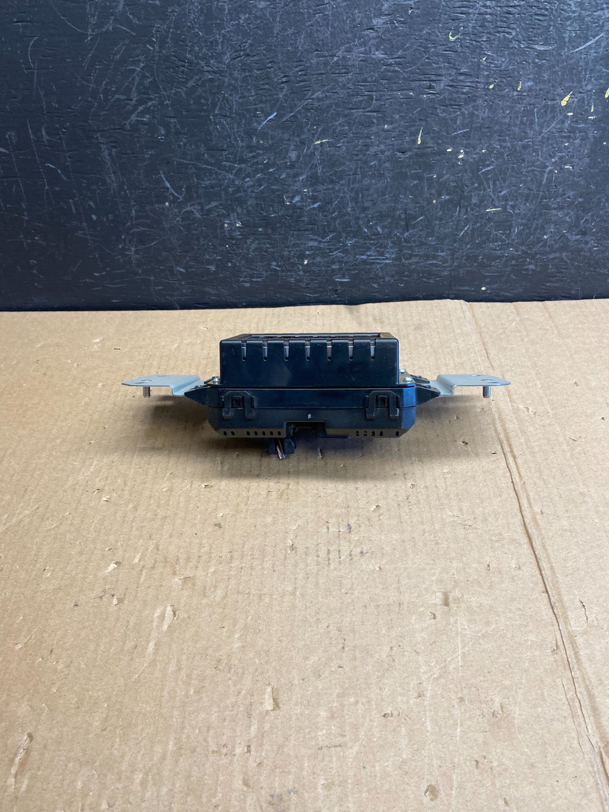 2013 to 2016 Ford Fusion 4.2" Radio Information Display Screen AE4226 DG2