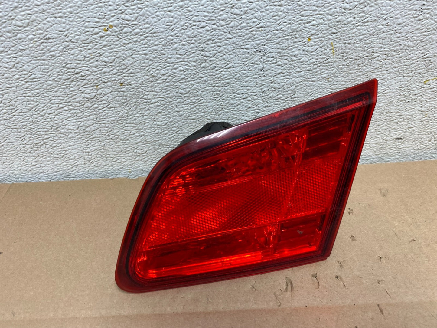 2010-2014 Subaru Legacy Right Passenger Rh Side Tail Light Inner Oem I4277 DW0