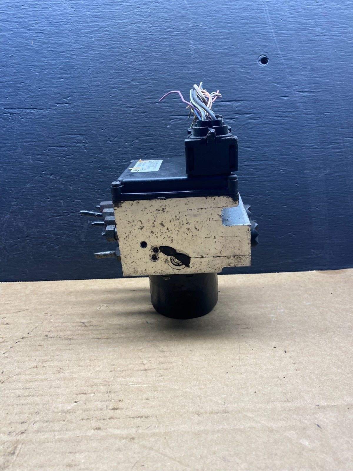 2011 - 2014 Ford E250 E350 Van ABS Anti Lock Brake Pump Module AC7982 DG2