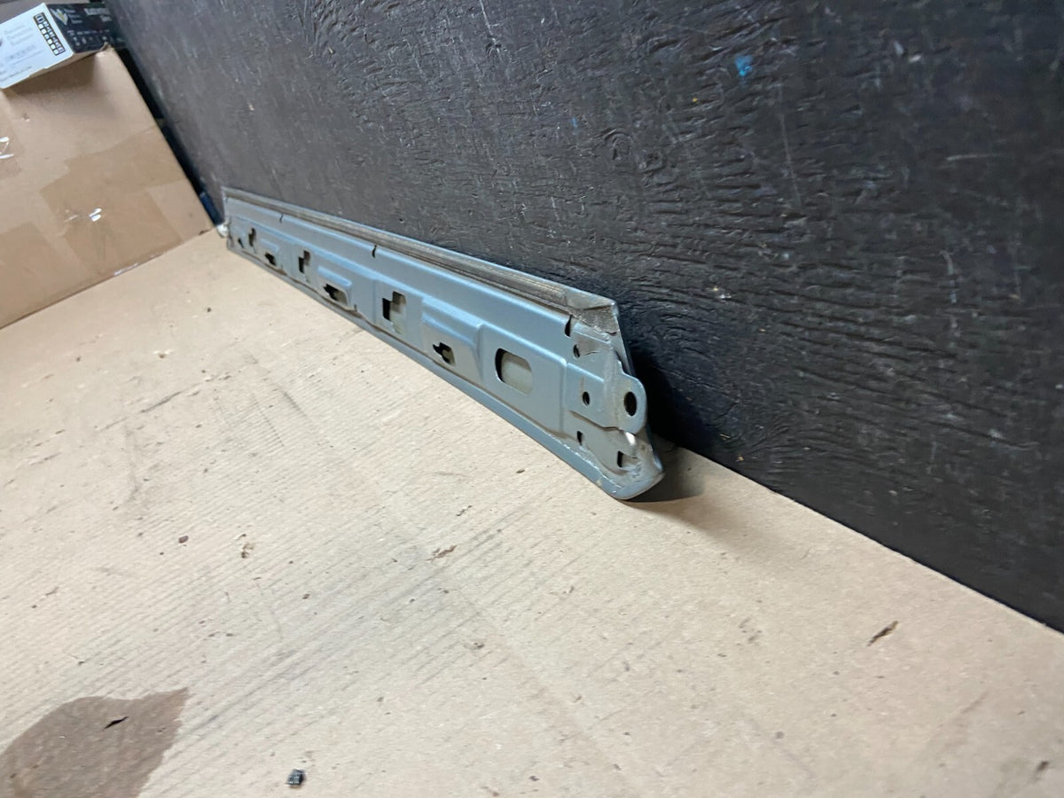 2005-2010 Honda Odyssey Left Driver Side Rail Cover Quarter Trim Molding I75076