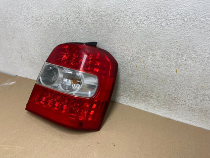 2006-2007 Toyota Highlander Hybrid Right Passenger Side Tail Light AH6668 LK2