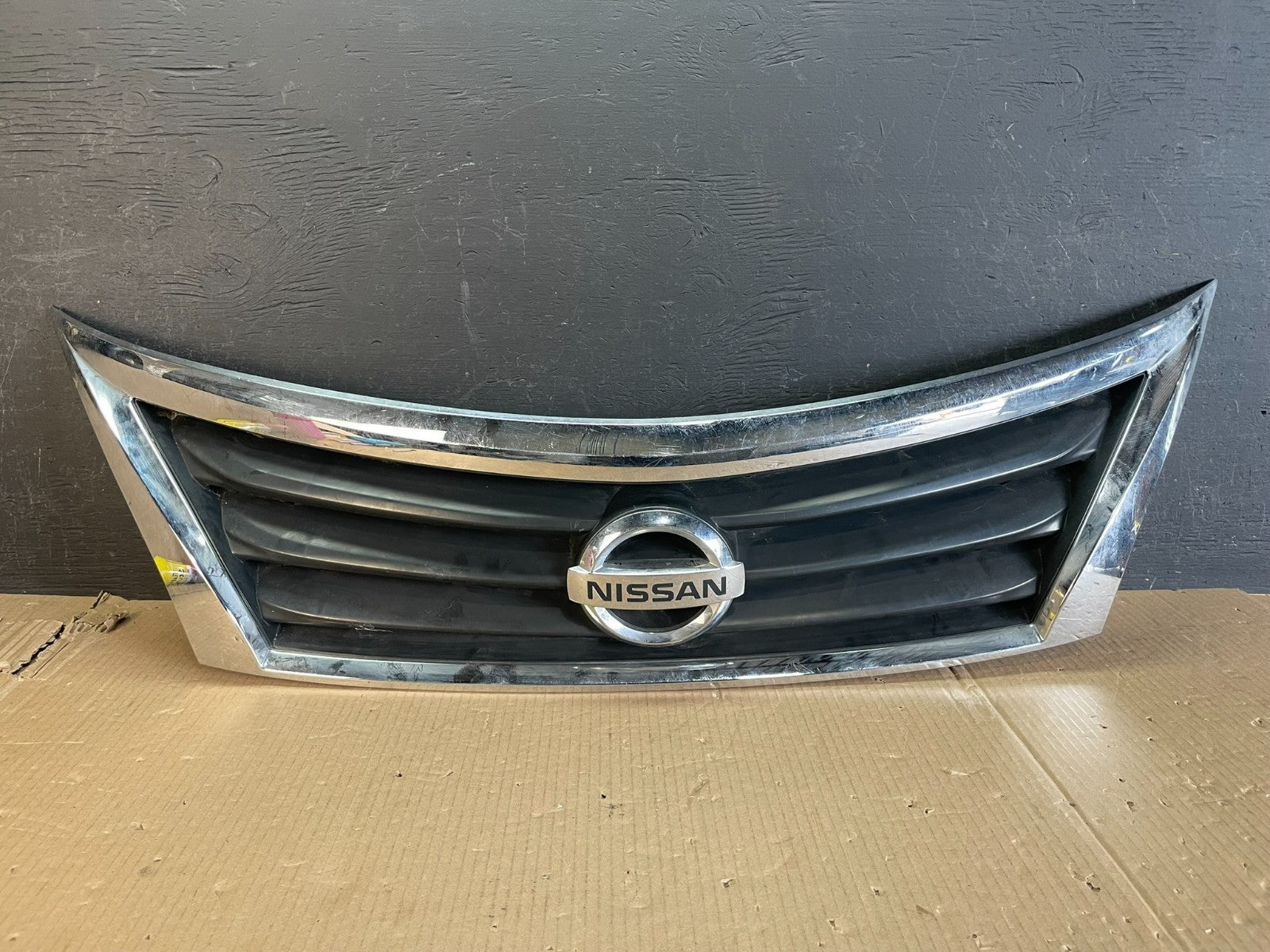 2013 to 2015 Nissan Altima Front Upper Grill Grille Sedan Aftermarket AE3683 DG0