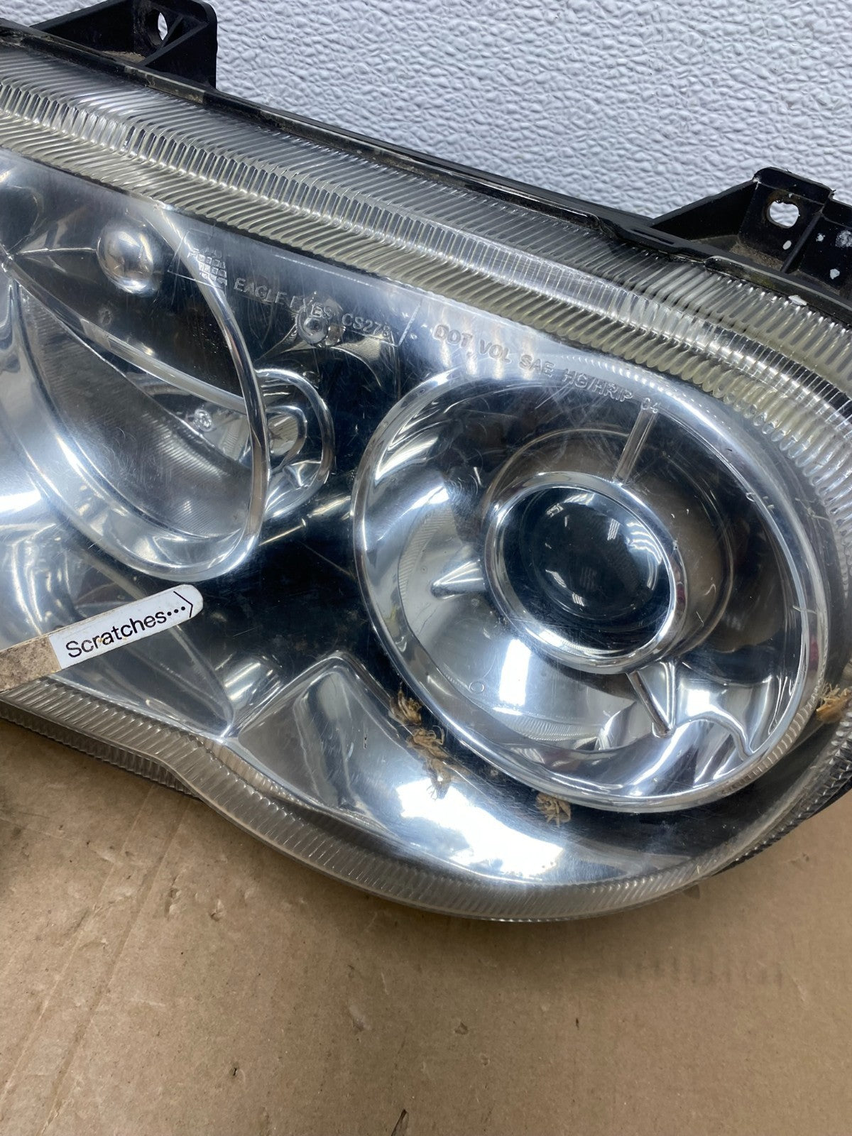 2005 to 2010 Chrysler 300C Left+Right Side Halogen Headlights AC6042 DW4