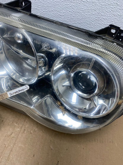 2005 to 2010 Chrysler 300C Left+Right Side Halogen Headlights AC6042 DW4