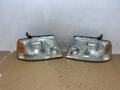 2004 to 2008 Ford F-150 F150 Left+Right Halogen Headlights AH8886 DW0
