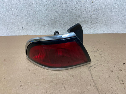 1997 - 1999 Buick Lesabre Left Driver Lh Side Tail Light AG5583 LK0