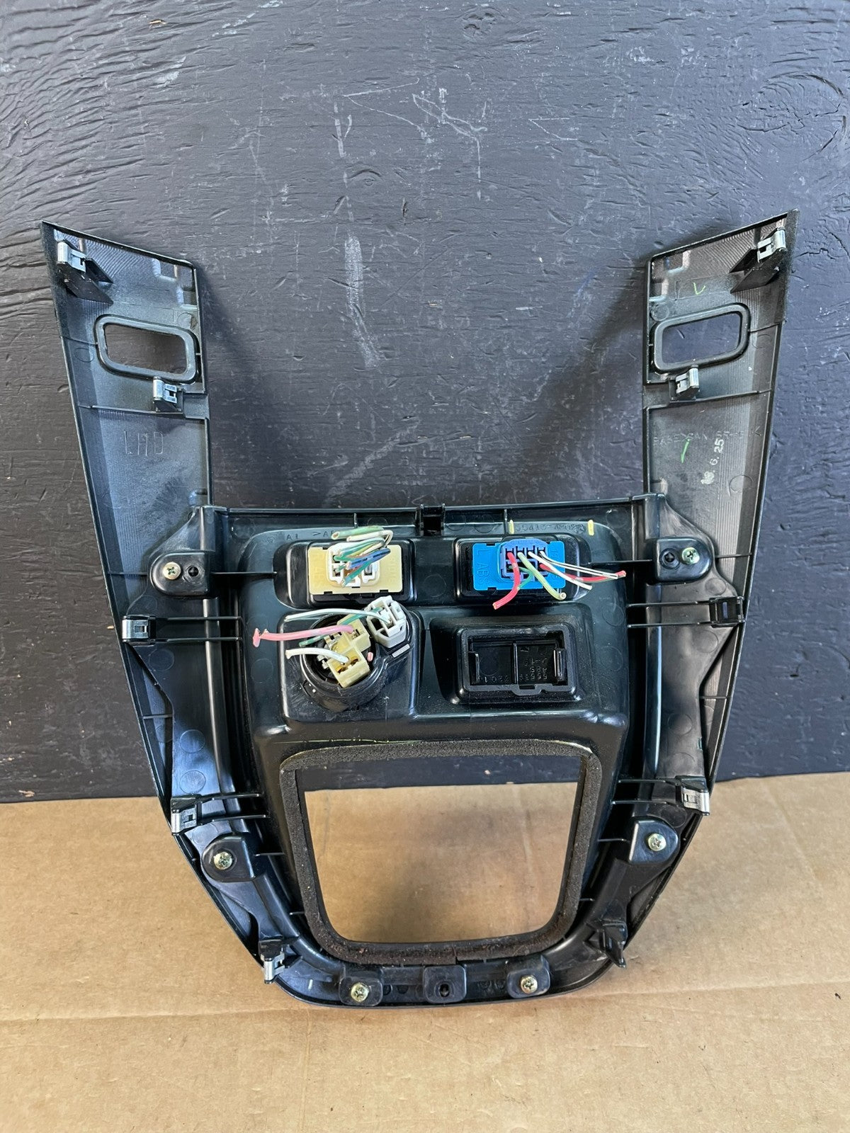 1999 to 2003 Lexus RX300 dash Console Center Shifter Floor Bezel AC5217 DG3