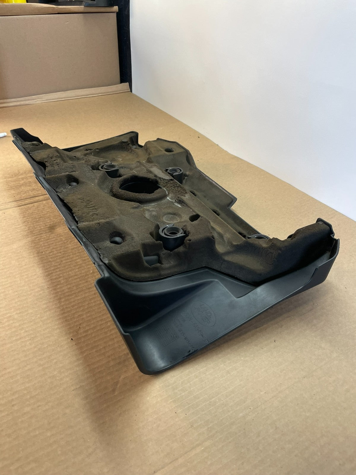 2008 - 2012 Land Rover LR2 3.2L Engine Motor Top Cover Trim Panel AF5435 DW4