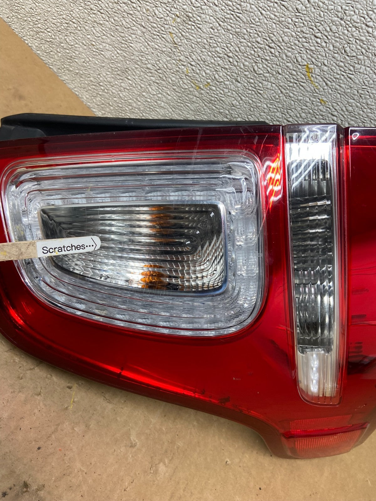 2011-2015 Ford Explorer Police Package Right Passenger Side Tail light Z7967 DW3