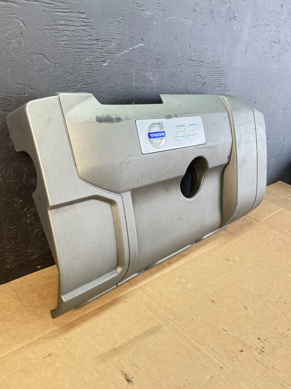 2005 to 2011 Volvo S80 3.2L Upper Top Engine Motor Dust Cover AC5115 DG2
