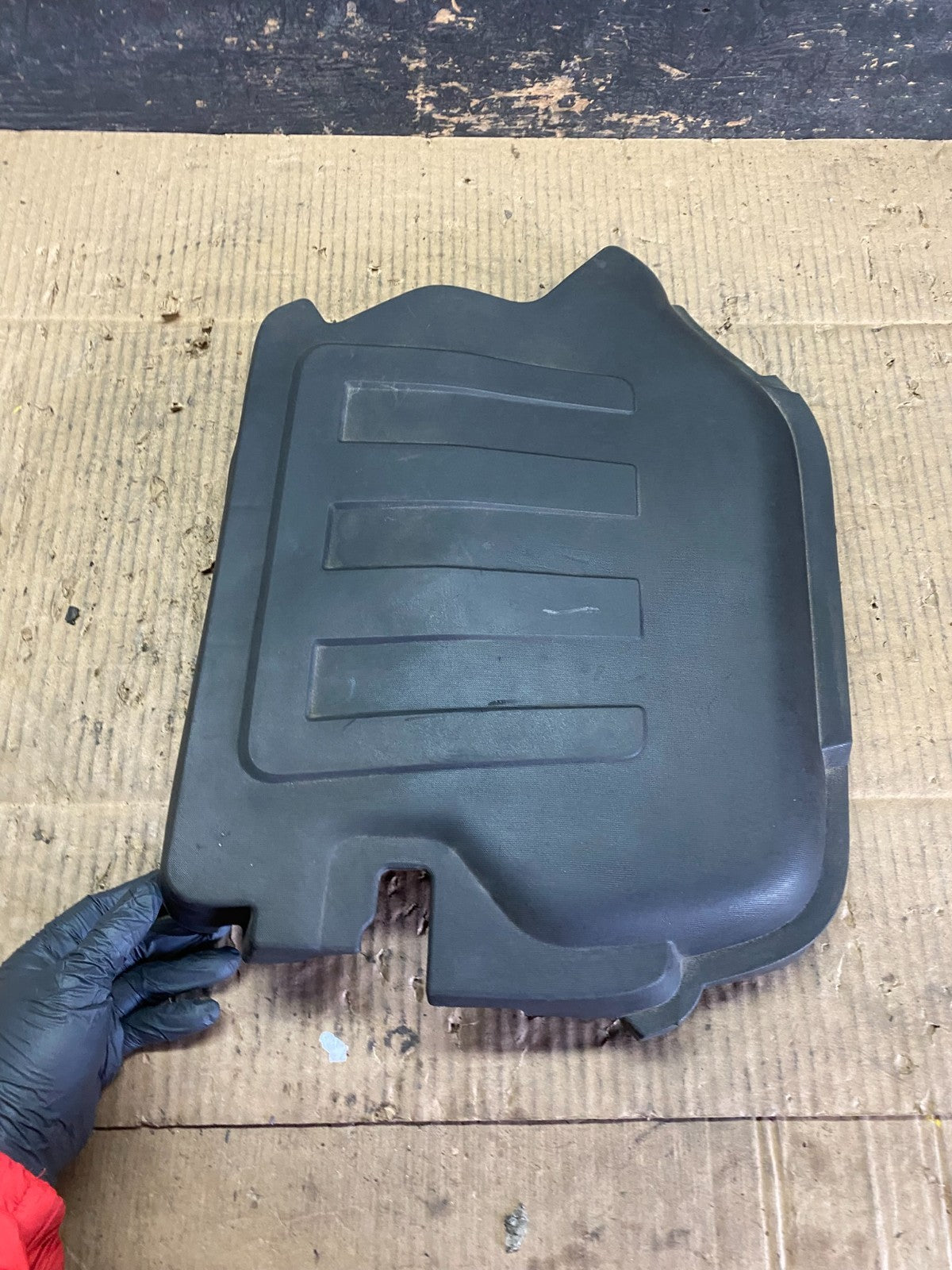 2008 to 2012 Chevrolet Malibu Engine Cover Plastic Motor Shield t6943 DG4