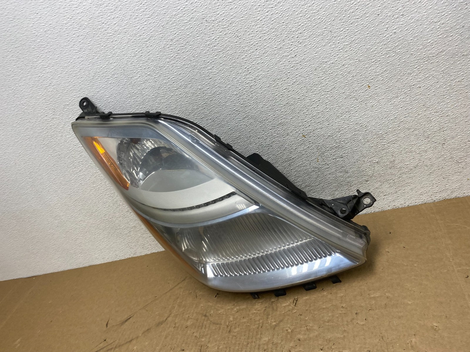 2006 - 2009 Toyota Prius Right Passenger Rh Side Headlight Halogen AG0552 DW1