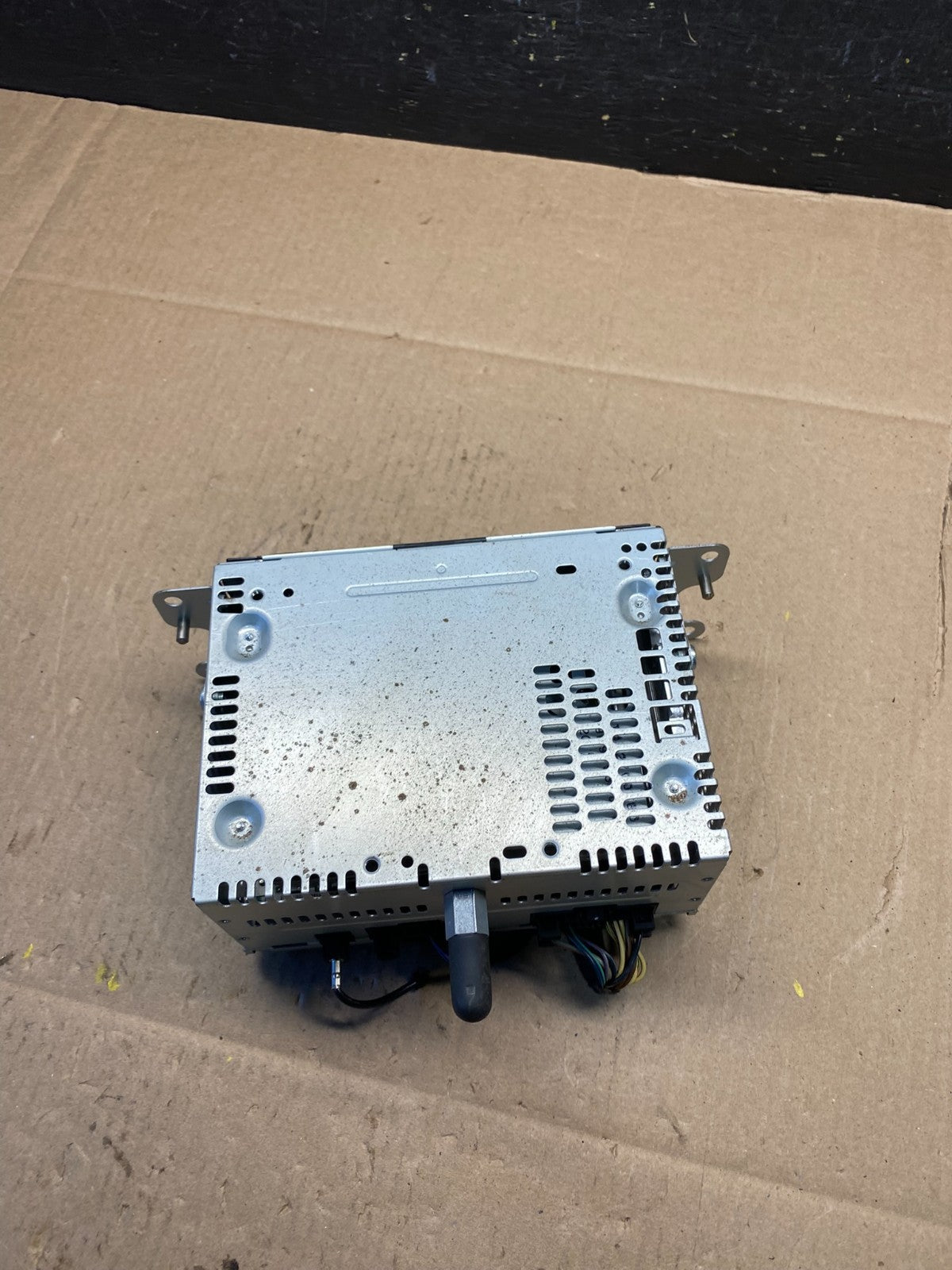 2014 2015 Ford Explorer Audio Equipment Radio Receiver AM FM CD r5981 DG4