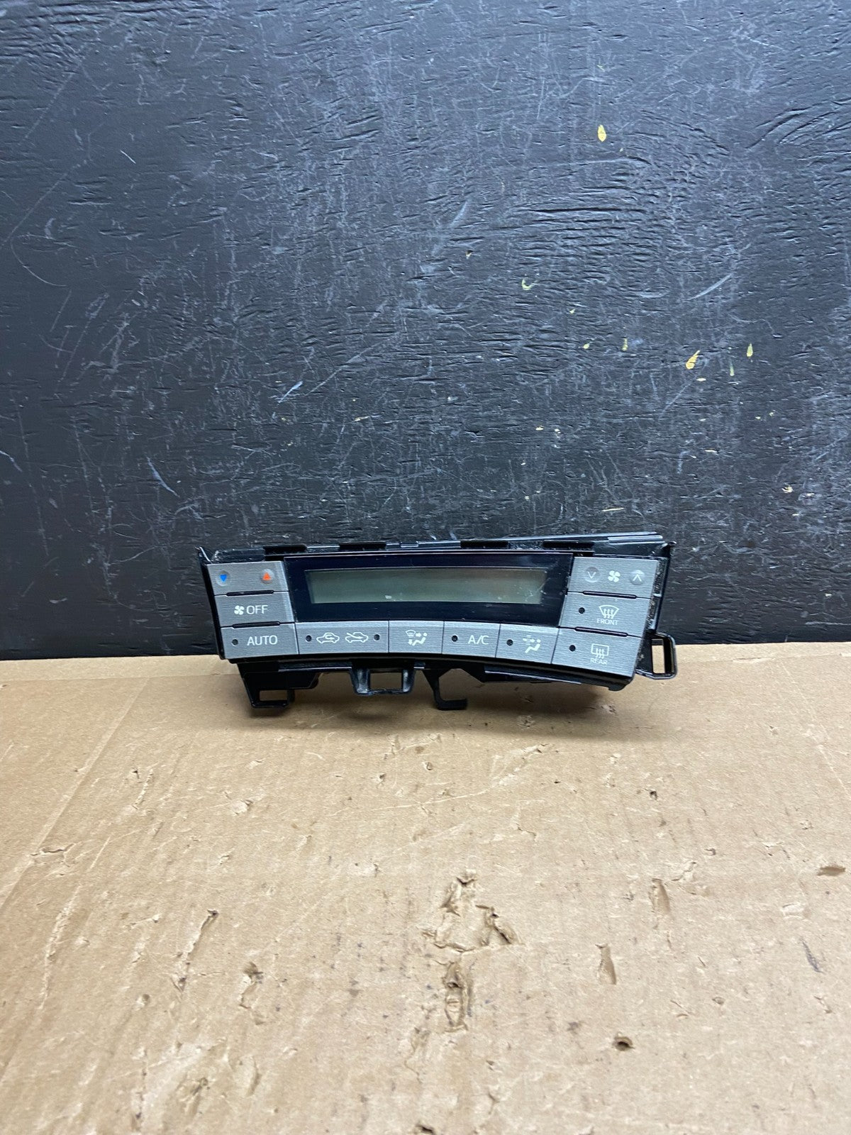 2010 to 2015 Toyota Prius A/C Heater Climate Control Unit Switch ad6851 DG0