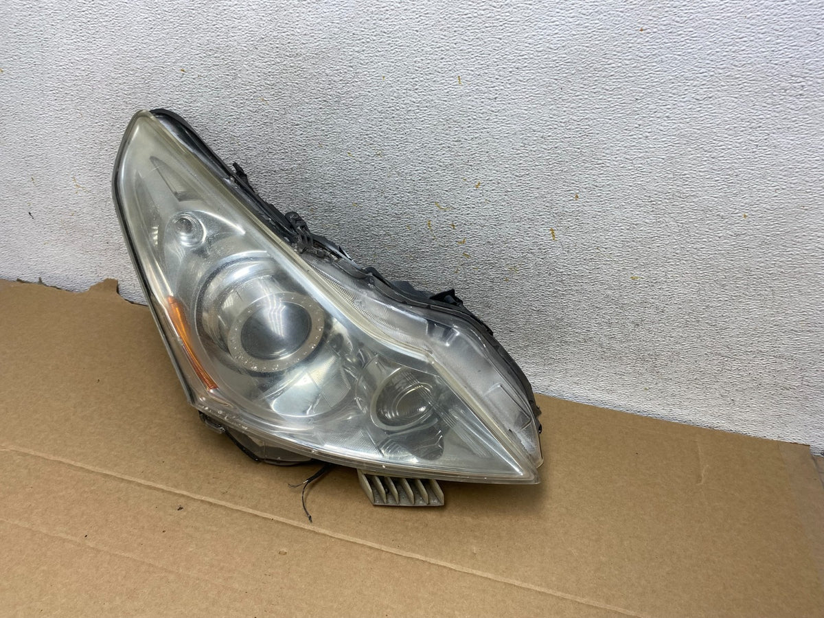 2010-2012 Infiniti G37 Right Passenger Side Xenon HID Headlight AH7715 DW2