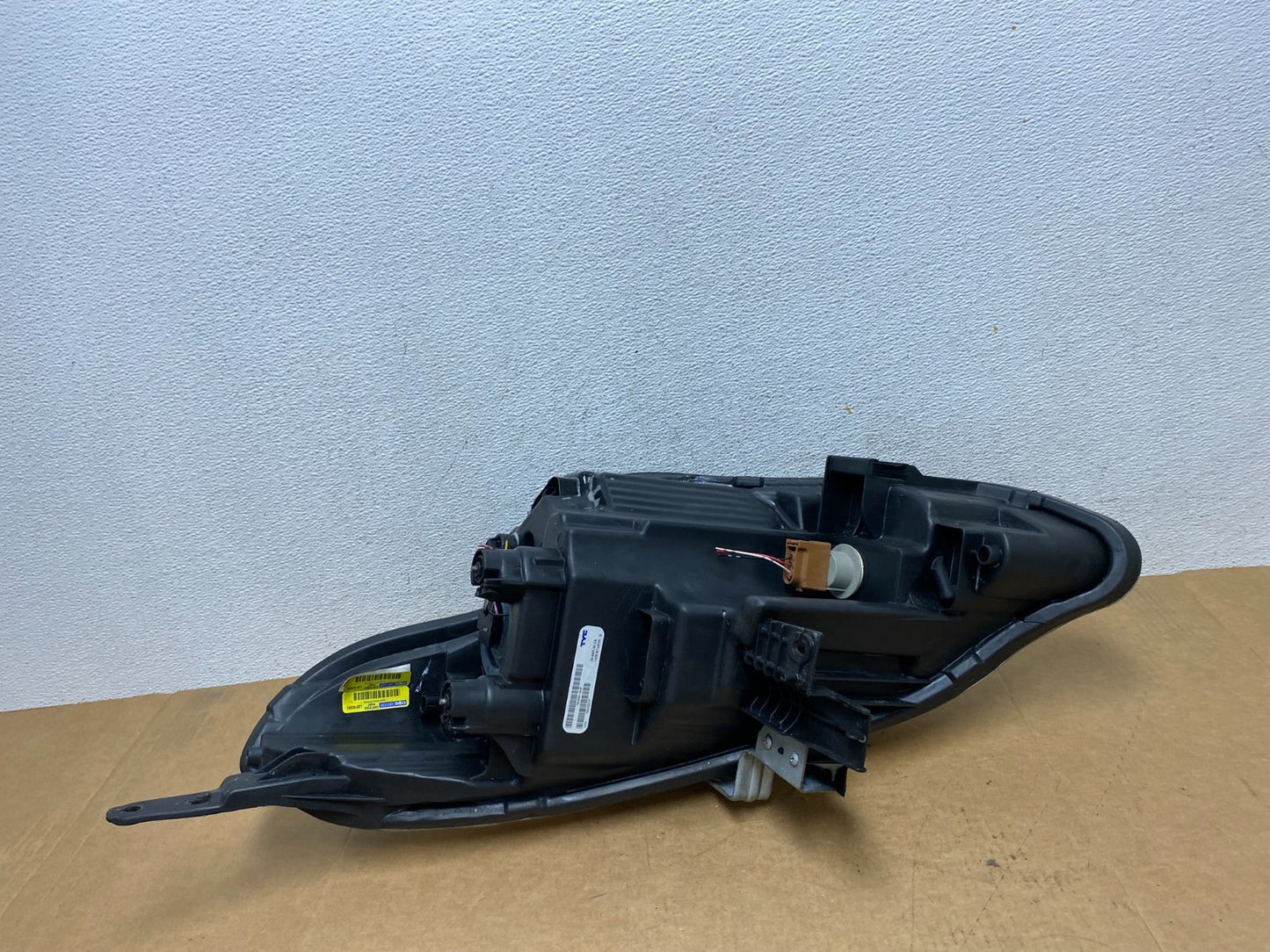 2015 to 2019 Nissan Versa Headlight Right Passenger RH Side TYC AE2986 DW4