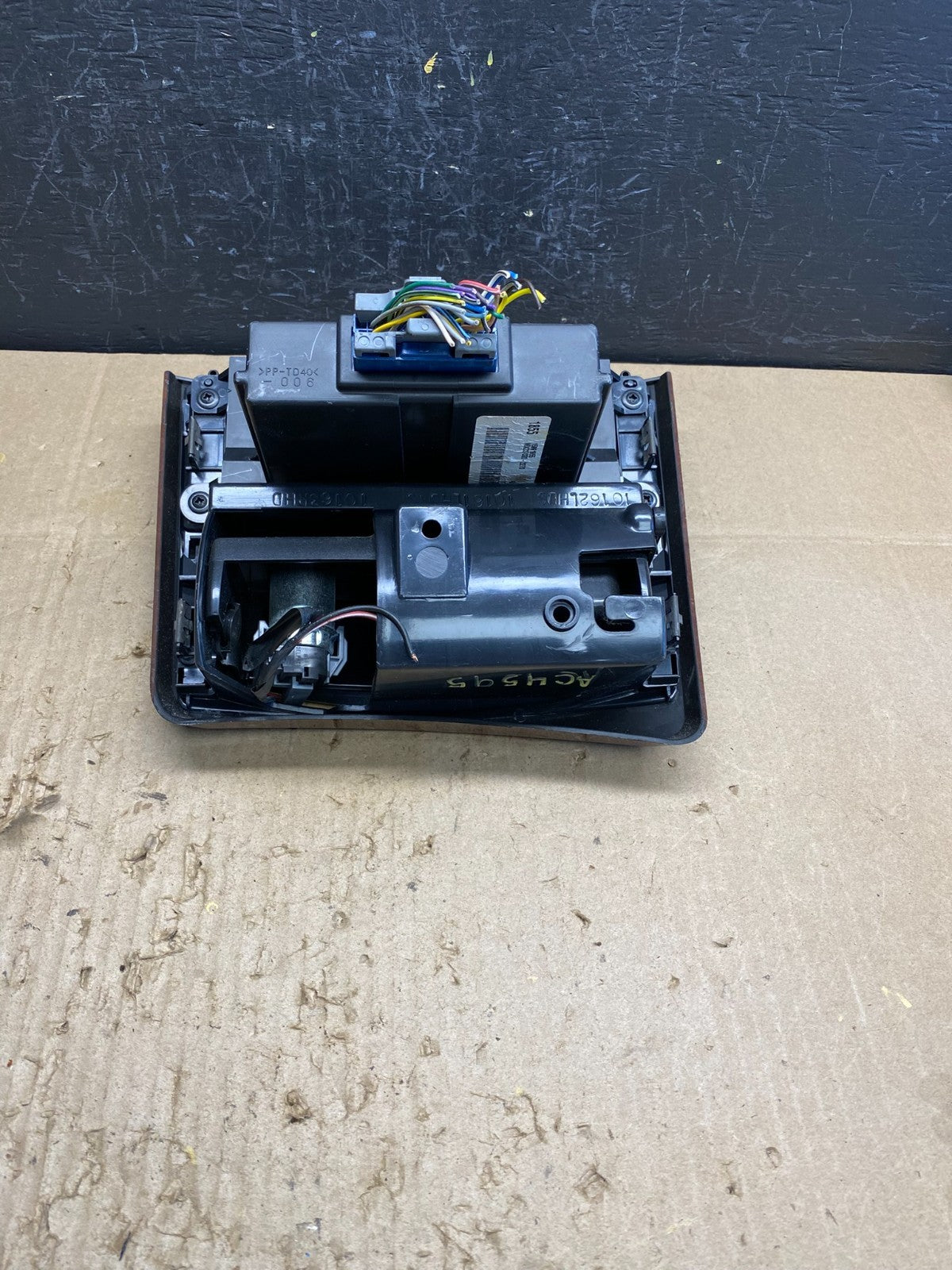 2005 2006 2007 Cadillac CTS A/C Heater Climate Control Panel Bezel OEM AC4595 DG5