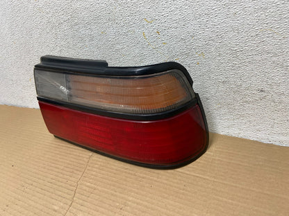 1988 - 1990 Toyota Corolla Right Passenger RH Side Tail light AH2409 DG2