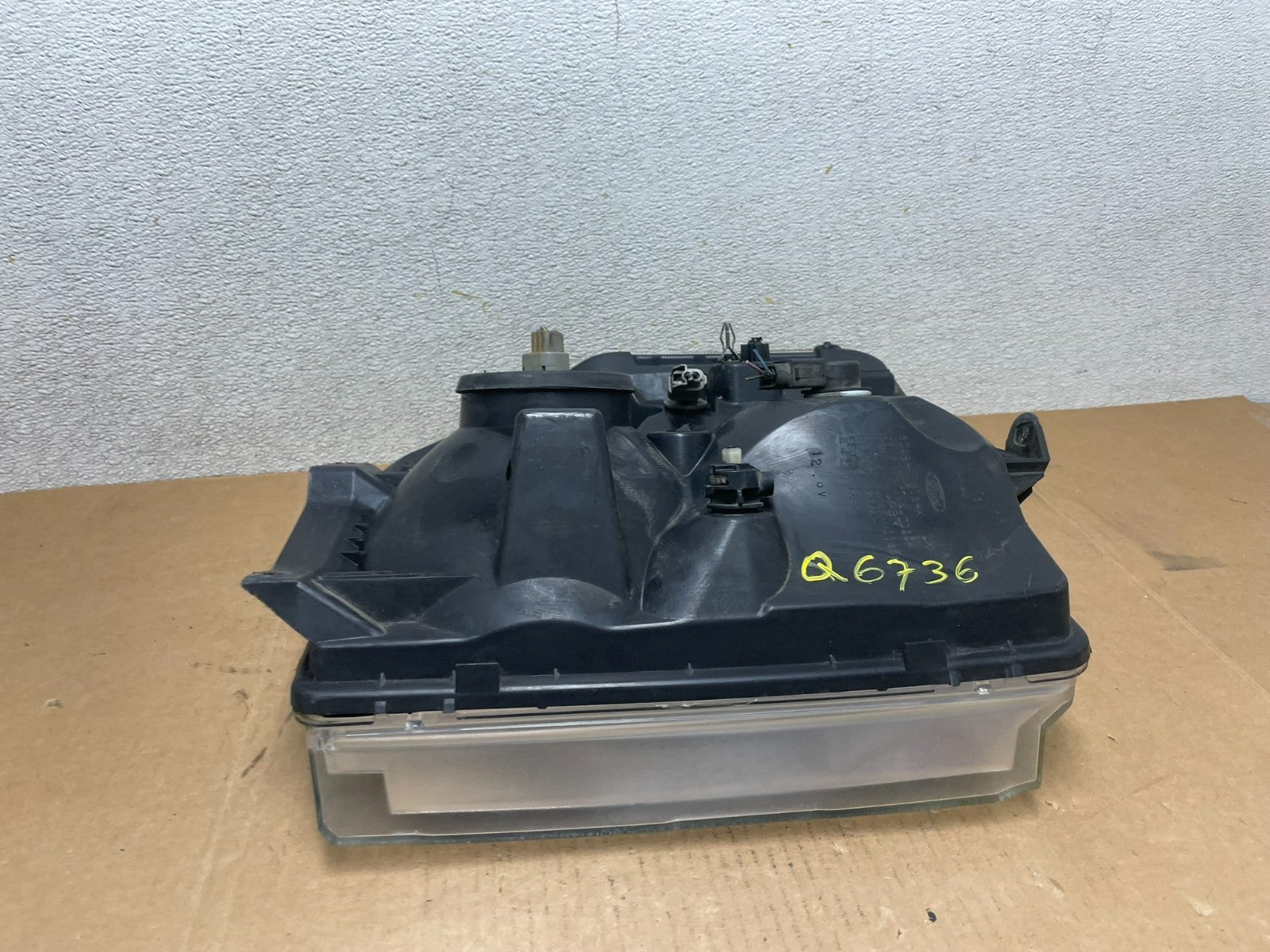 2008-2014 Ford Econoline E150 E250 E350 Left Driver LH Headlight OEM Q6736 DW14