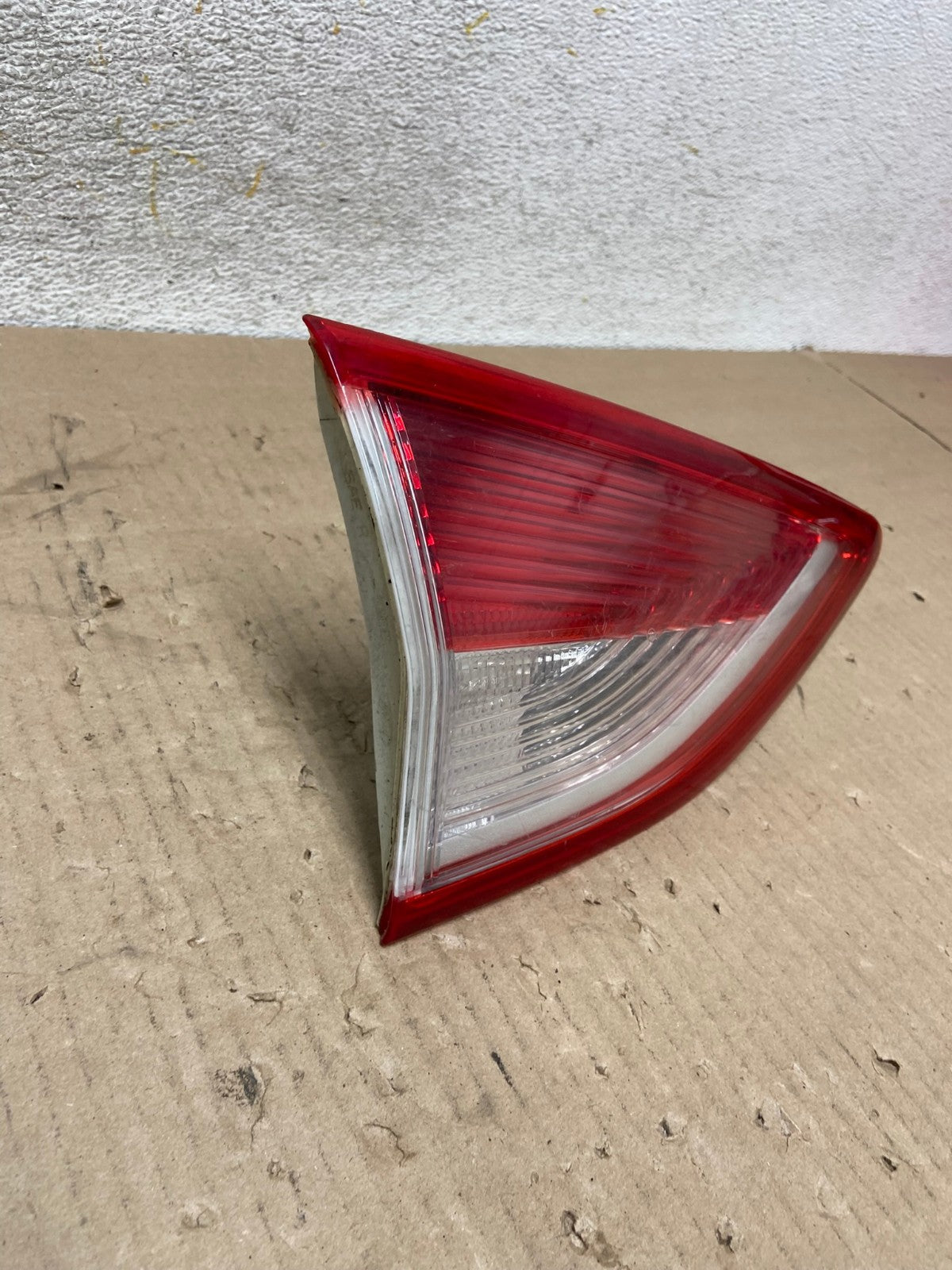 2013 to 2016 Ford Escape Left Driver LH Side Inner Tail Light AI2254 LK1