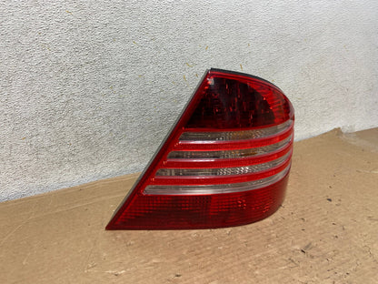 2003 to 2006 Mercedes-Benz S-Class Tail Light Right Passenger Side AH8533 LK1