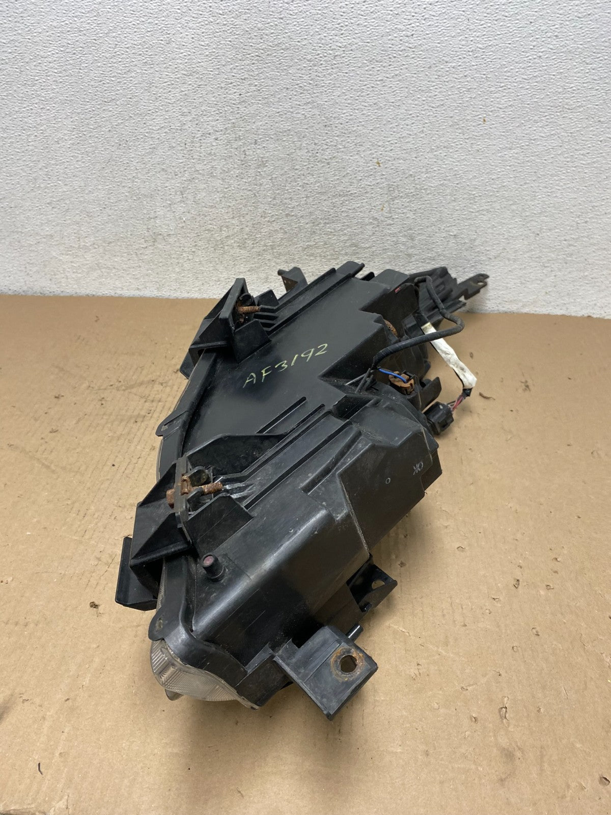 2010 - 2013 Mazda 3 Left Driver LH Halogen Headlight AF3192 DW6