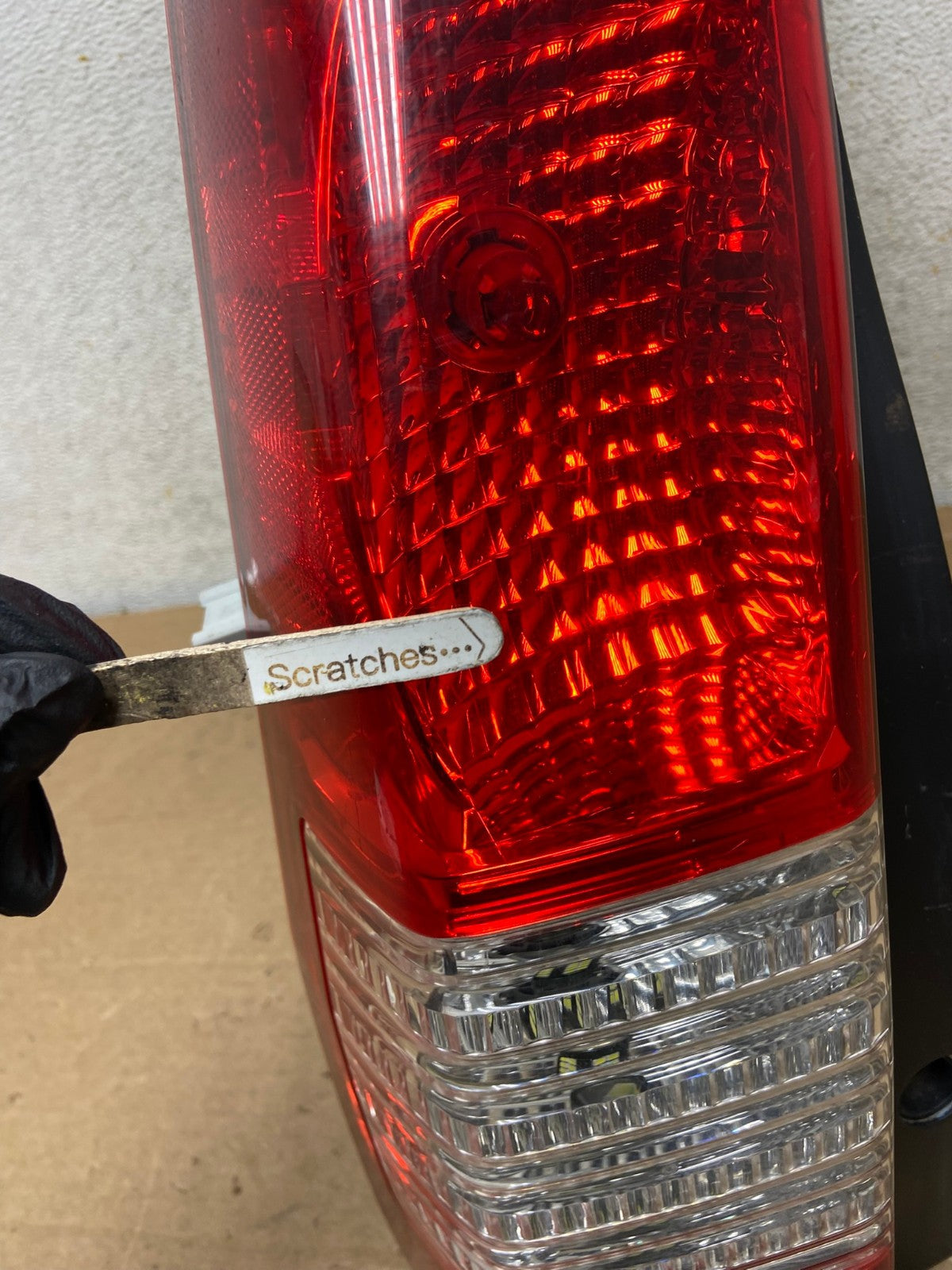 2005 to 2006 Honda Cr-v Crv Left Driver LH Tail Light AH8962 LK3