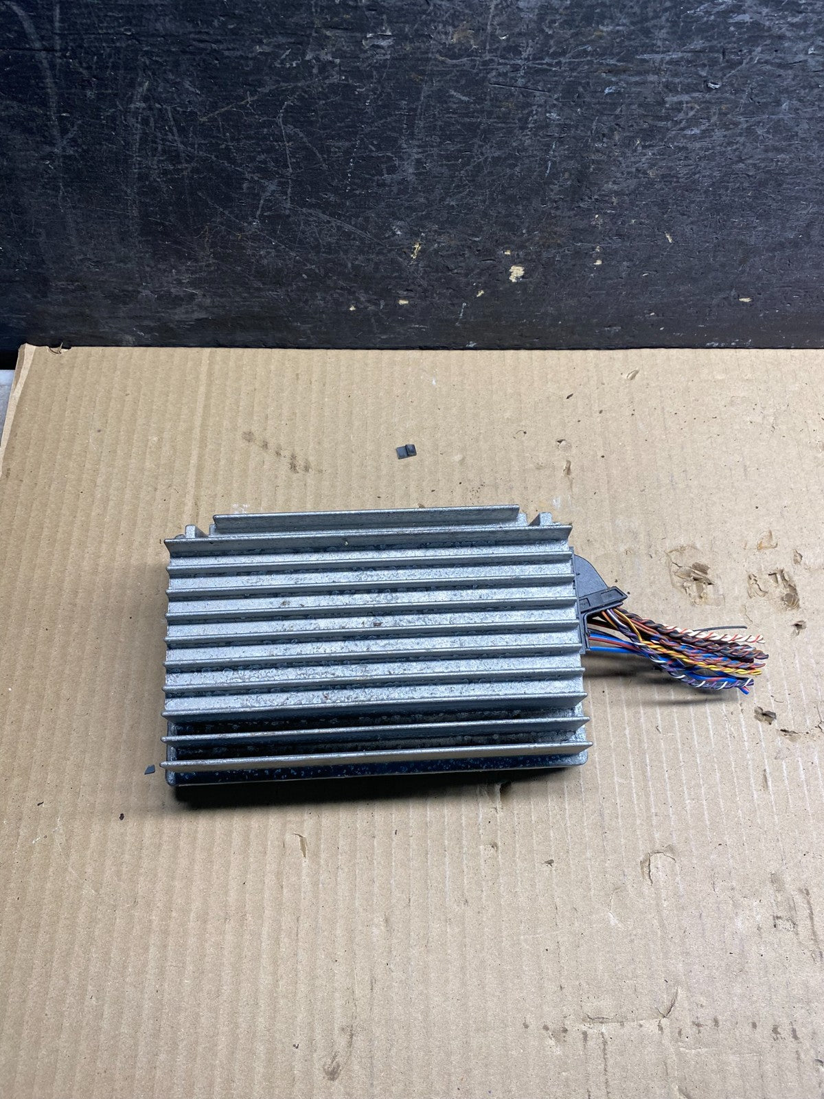 2012-2018 BMW 328i 335i 3 Top HiFi Lear Radio Audio Amplifier Amp AJ0200 DG0