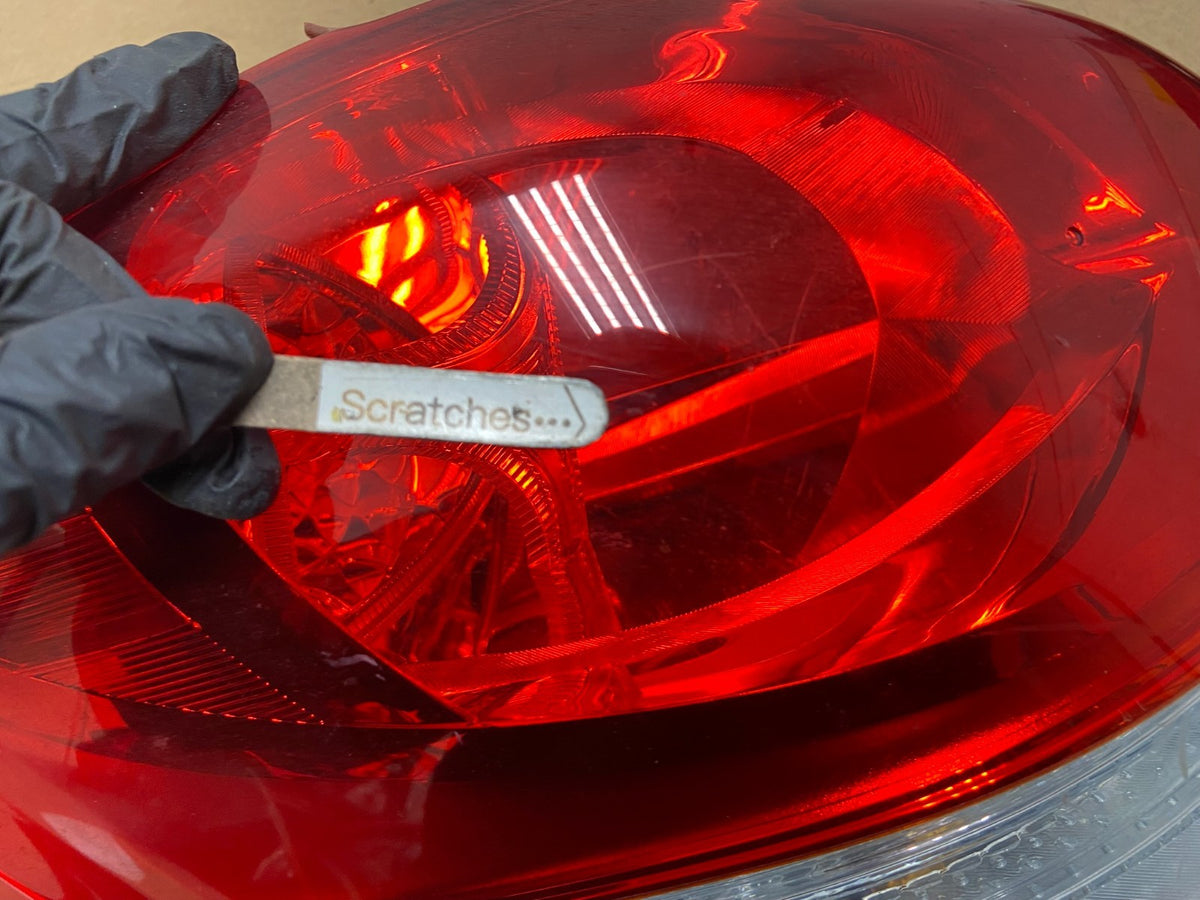2012 to 2017 Hyundai Veloster Left Driver LH Tail light AH4435 DW3