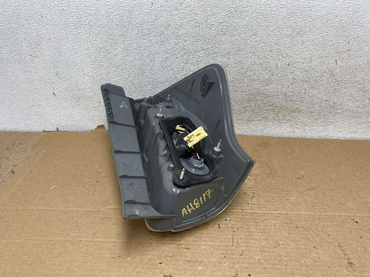 2012 2013 2014 Toyota Prius V LED Left Driver LH Tail Light AH8117 DW5