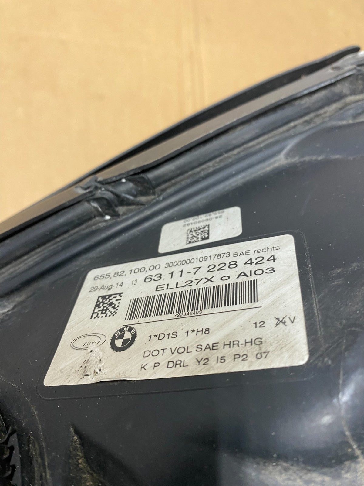 2009-2012 BMW 7-Series 740i 750i Right Passenger Xenon HID Headlight AD071811