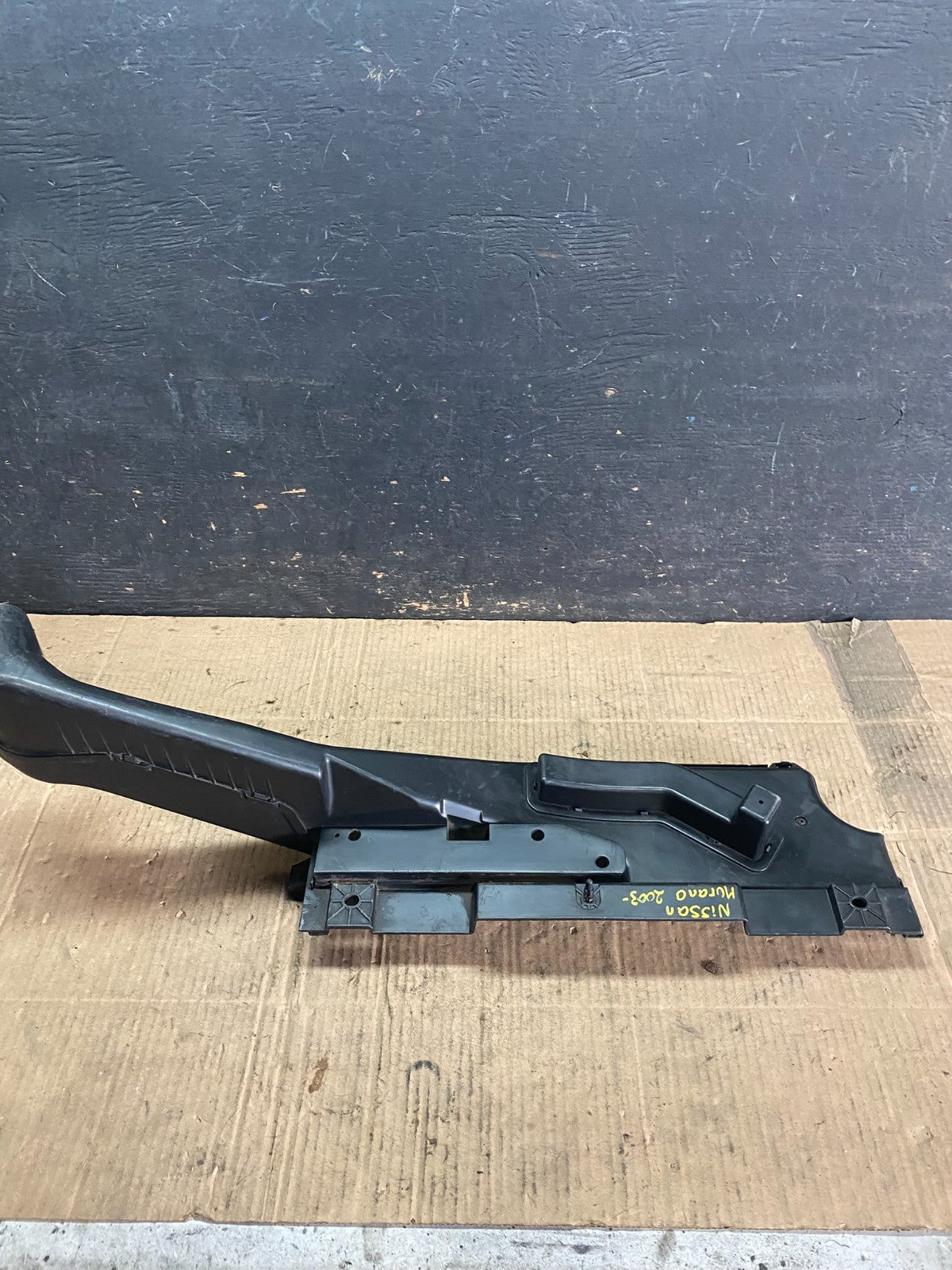 2003 to 2008 Nissan Murano Air Intake Cleaner Duct Q0696 DG4