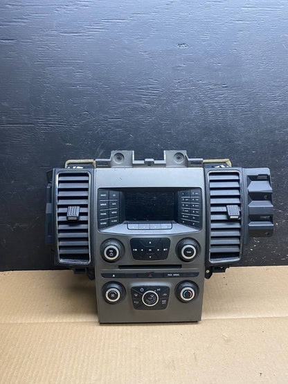 2010-2012 Ford Taurus Front Center Console Climate Radio Control Panel U5877 DG0