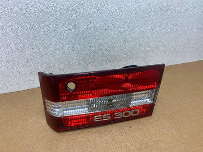 2000 2001 Lexus ES300 Inner Right Passenger RH Side Tail Light AD4573 LK0