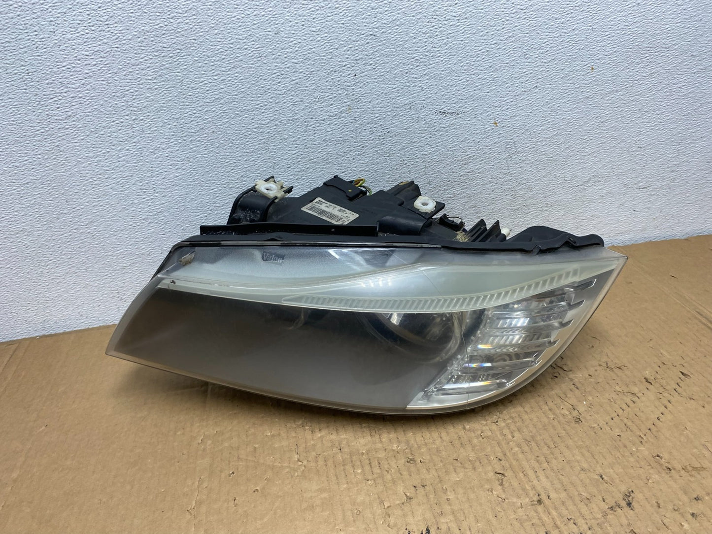 2009-2011 Bmw 3 Series 328i 4/D Sedan Left Driver Headlight Halogen AD1099 DW0